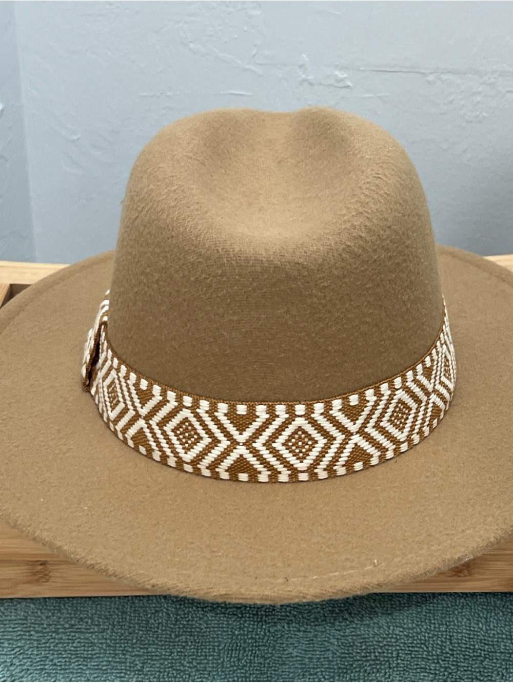 Tan Felt Fedora with Woven Band and Turquoise Accent - Picture 4 of 8
